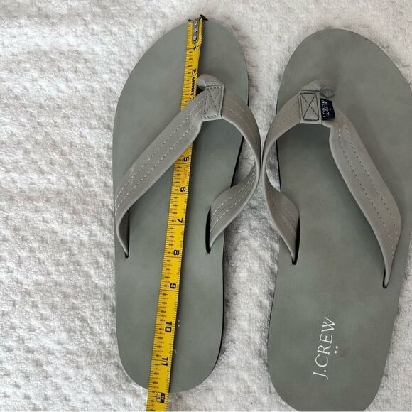 NWOT . J. Crew Gray Flip Flops Sandals Men's - Picture 6 of 6